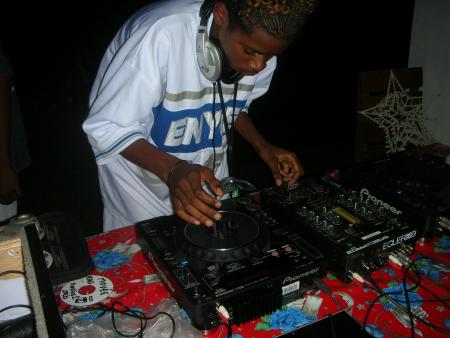 dj stickk